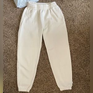 White high waisted sweats